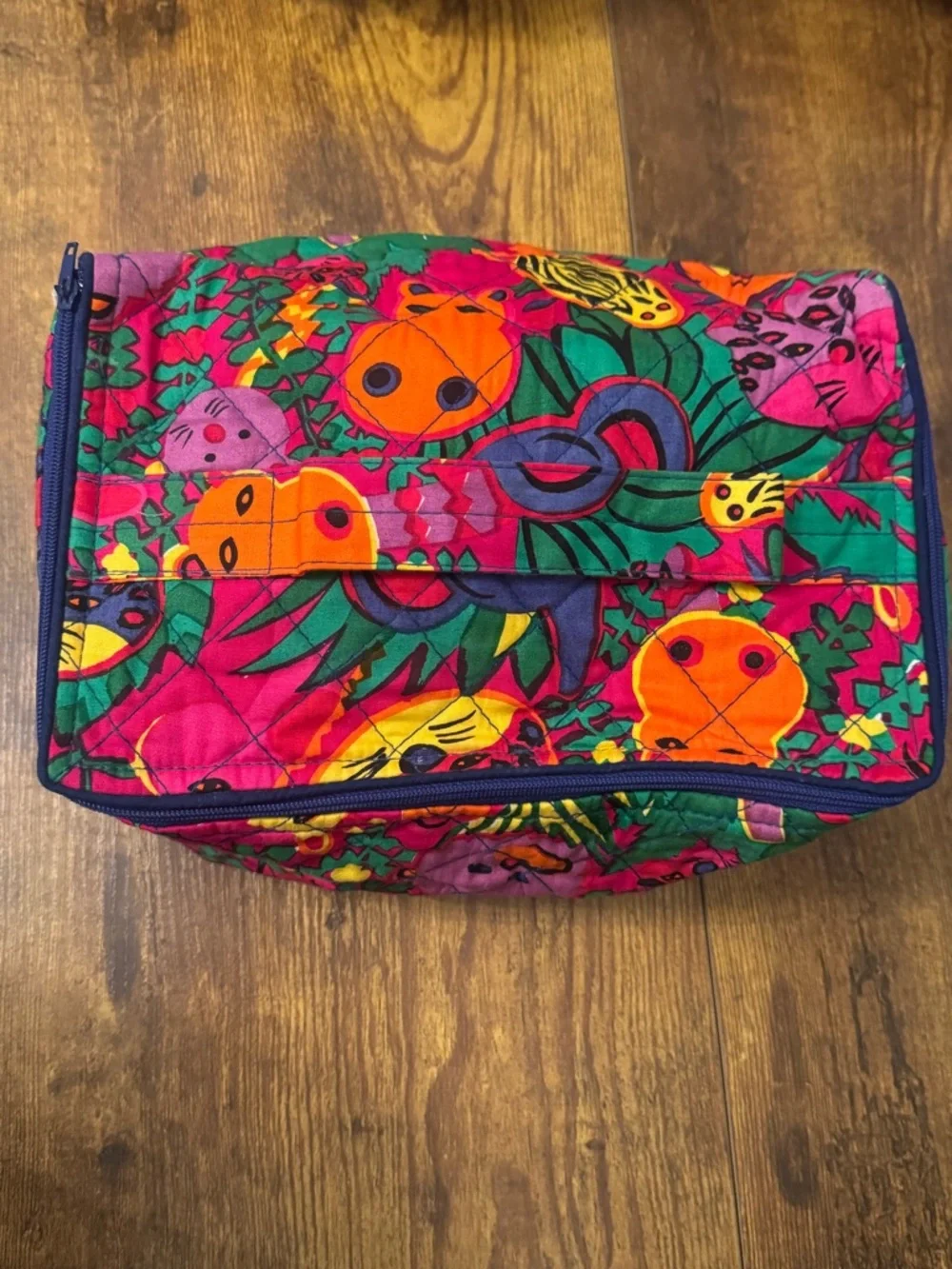 NaRaYa Quilted Travel Cosmetic‎ Bag Elephant Giraffe Jungle Makeup Case